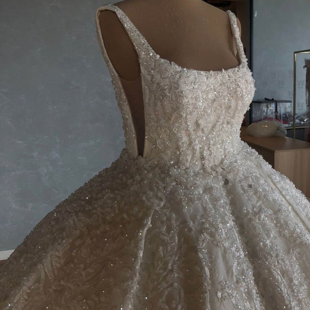 Elegant White Wedding Dress